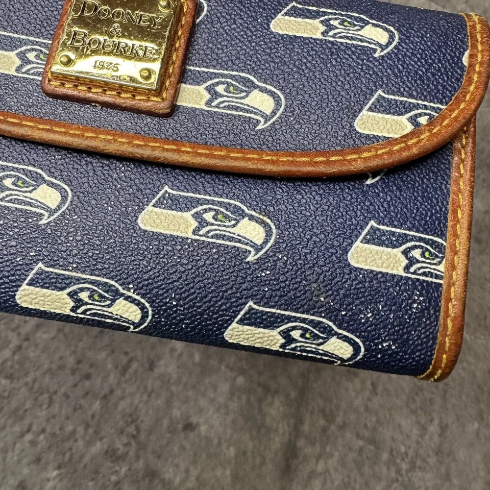 Dooney & Bourke dooney bourke